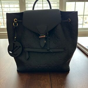 Louis Vuitton Black Leather Montsouris NM PM Women's Backpack